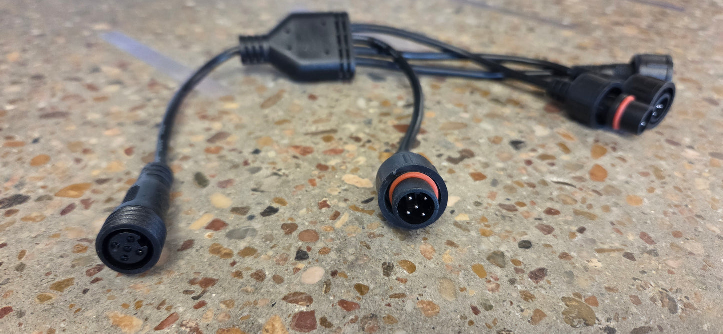 RGBW LED Splitter
